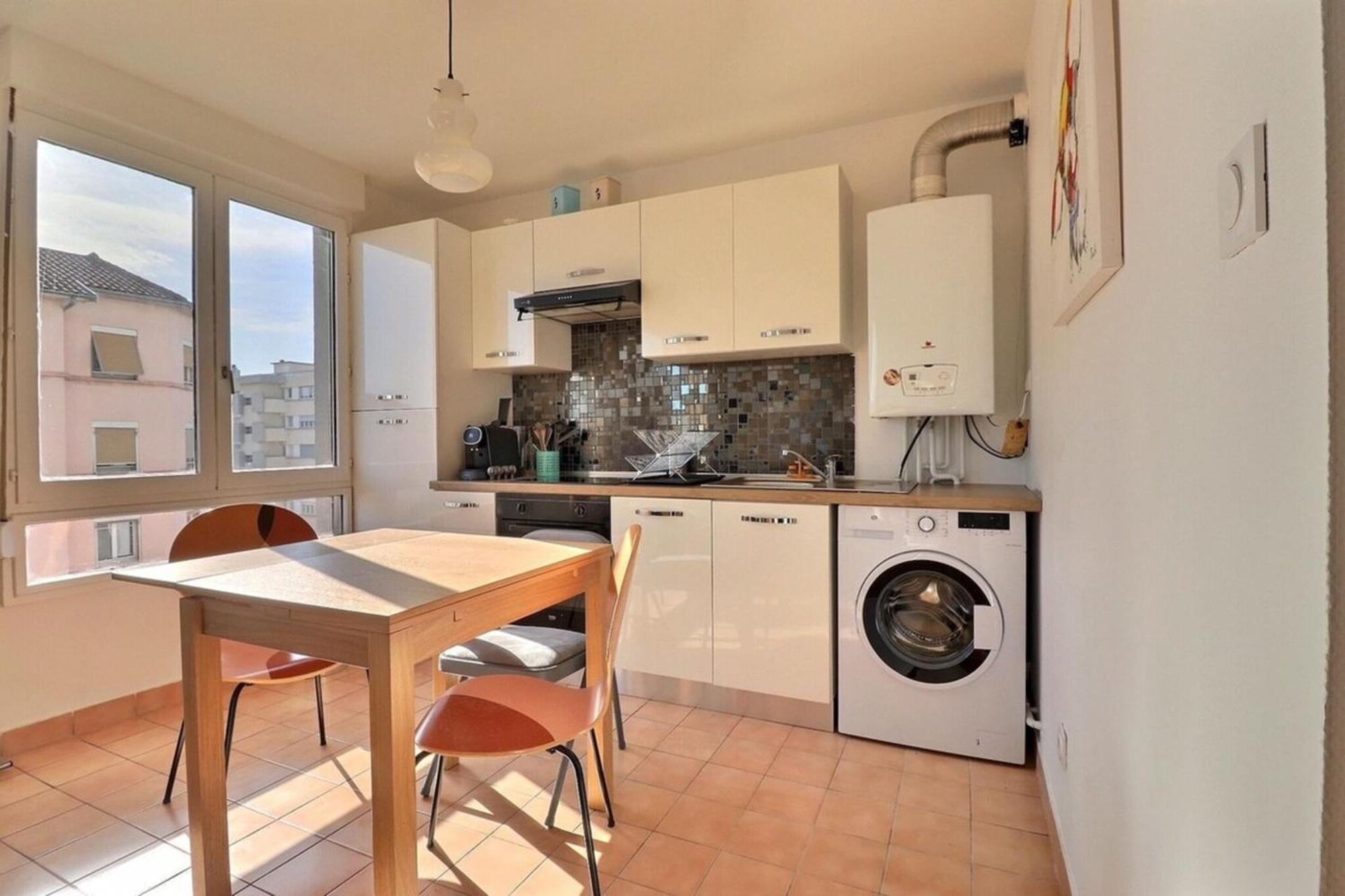 La Douce Parenthese - Studio With Garage - Lyon 4Th מראה חיצוני תמונה